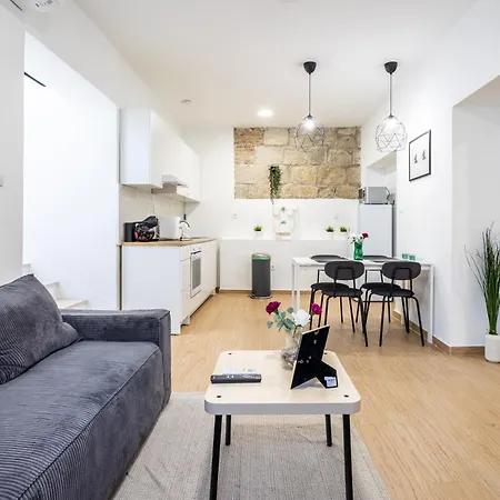 Zeus Downtown Apartment *