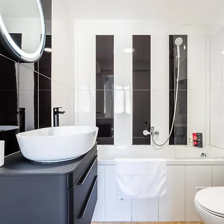 شقة Zeus Downtown *